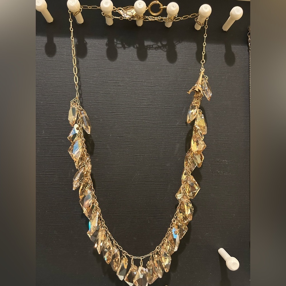 Catherine Popesco NWT Gold Crystal Necklace Eiffel Tower Detail, Chain 28 inches